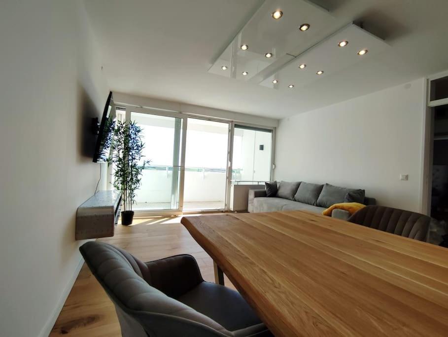 Penthouse-Feeling Bei Zdf - Straba Zur Innenstadt Mainz Bagian luar foto